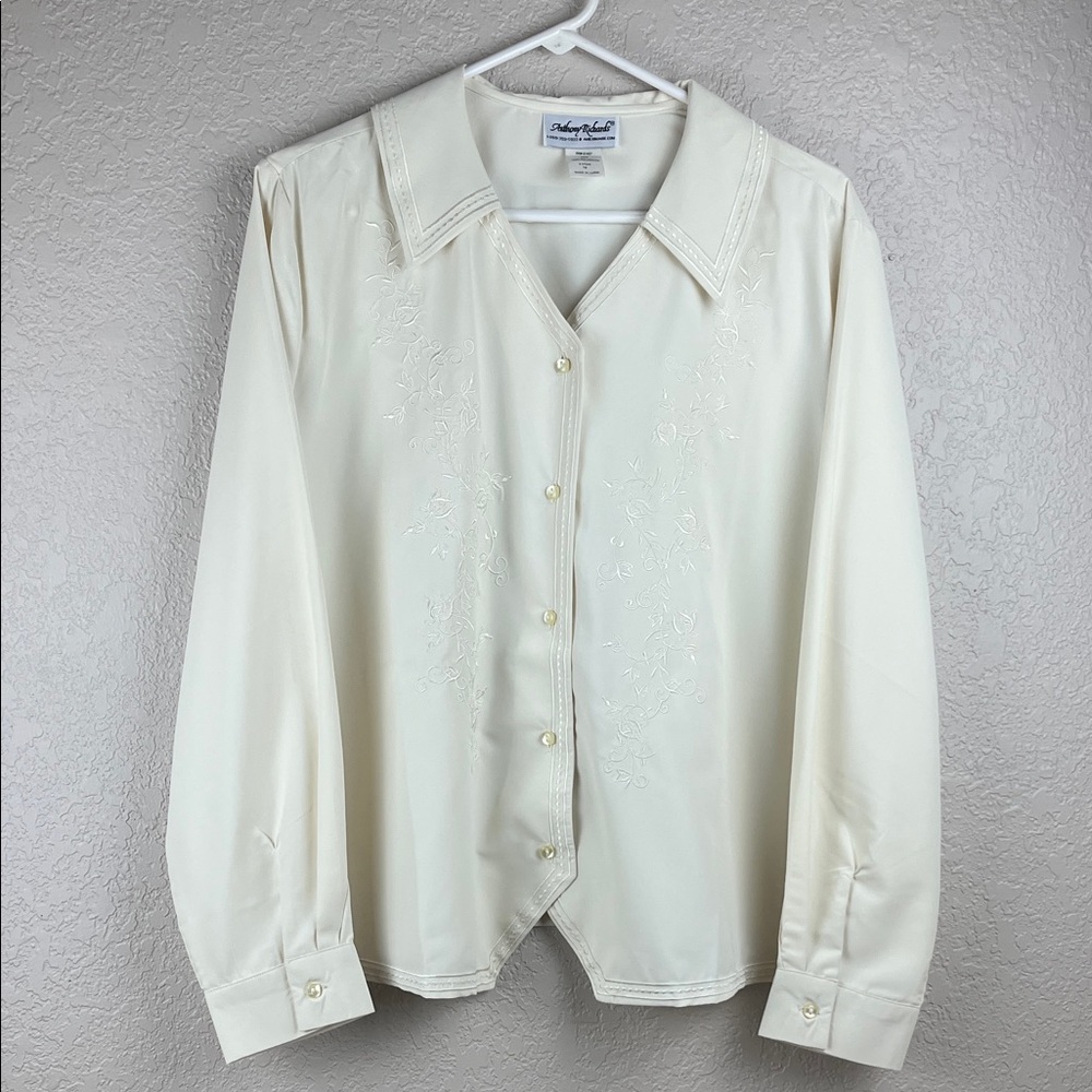 Cream Long Sleeve Button-Up Embroidered Shirt/Blouse Top Anthony Richard’s